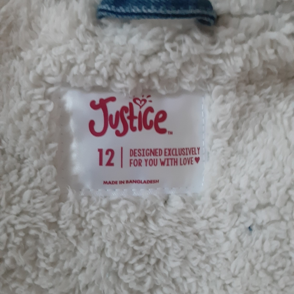 NWOT⭐Justice🔥 Jean jacket with a fur collar✨ - Picture 5 of 5